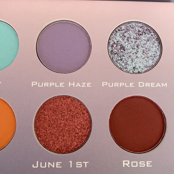 Illuminati X Isa Eyeshadow Palette - Picture 3 of 10